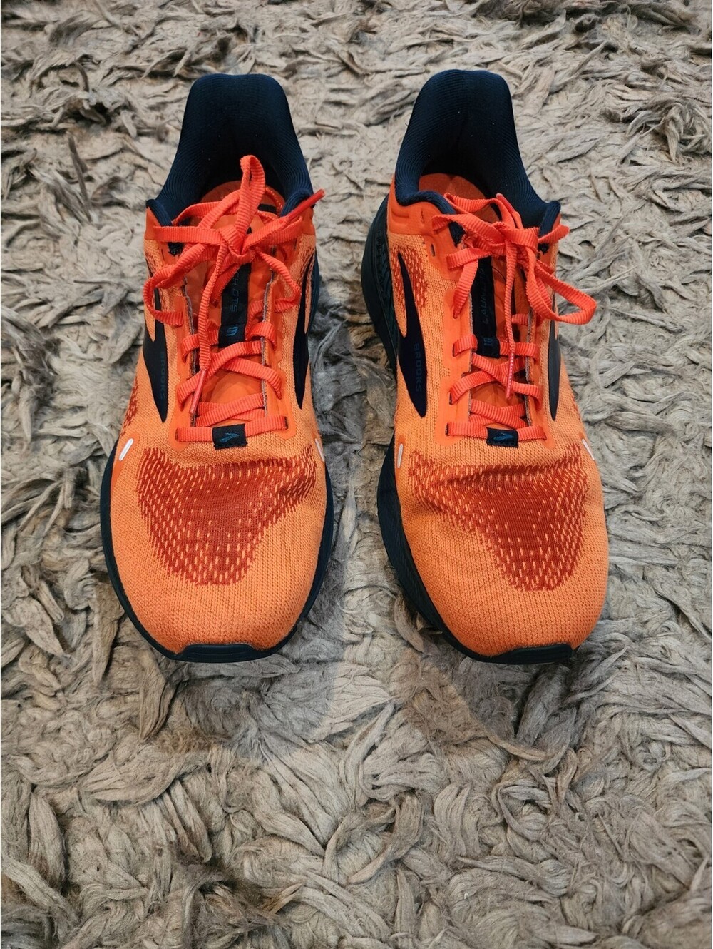 Size 10 - Brooks Launch GTS 9 Flame Titan